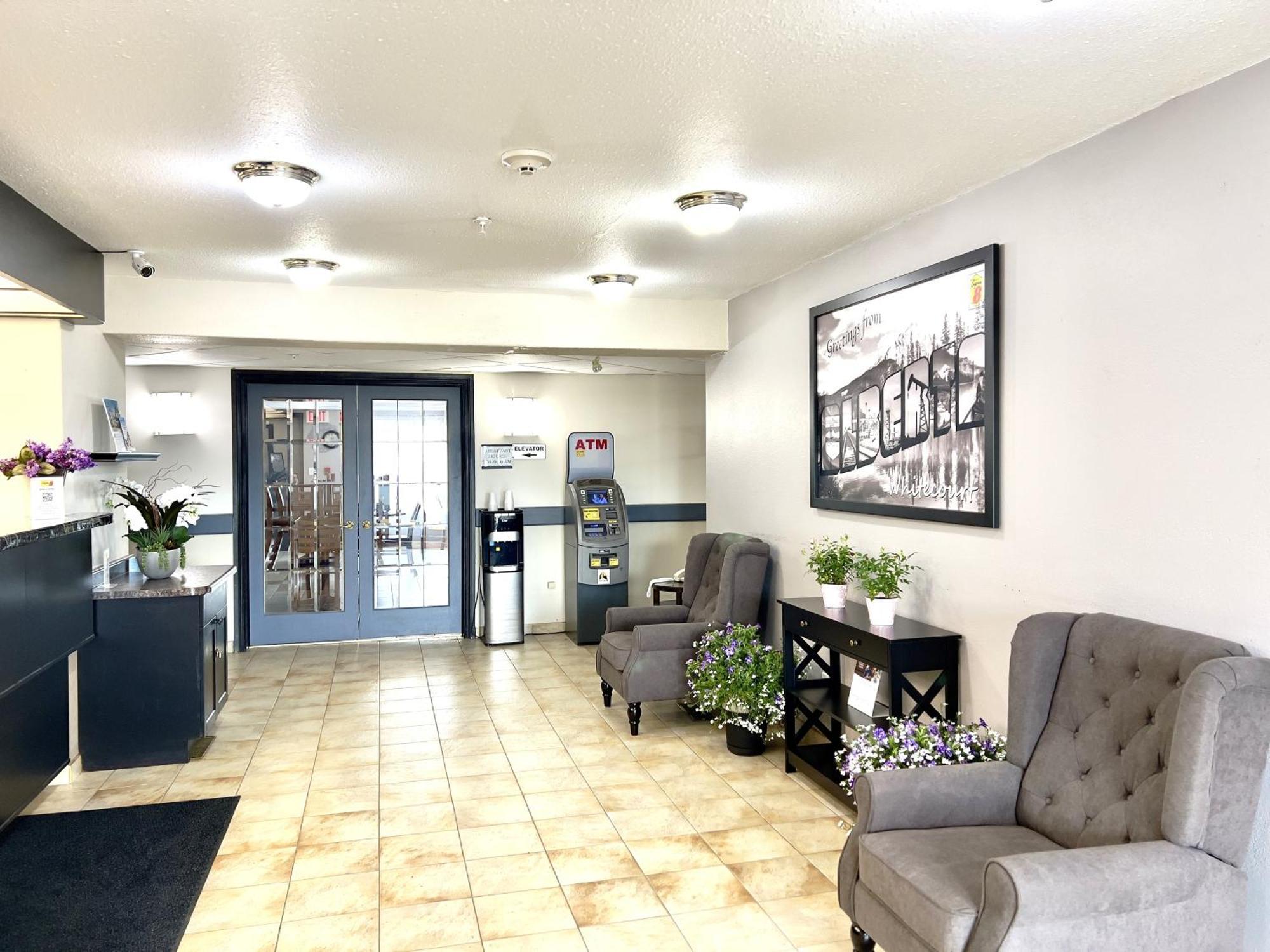 Super 8 By Wyndham Whitecourt Exterior foto