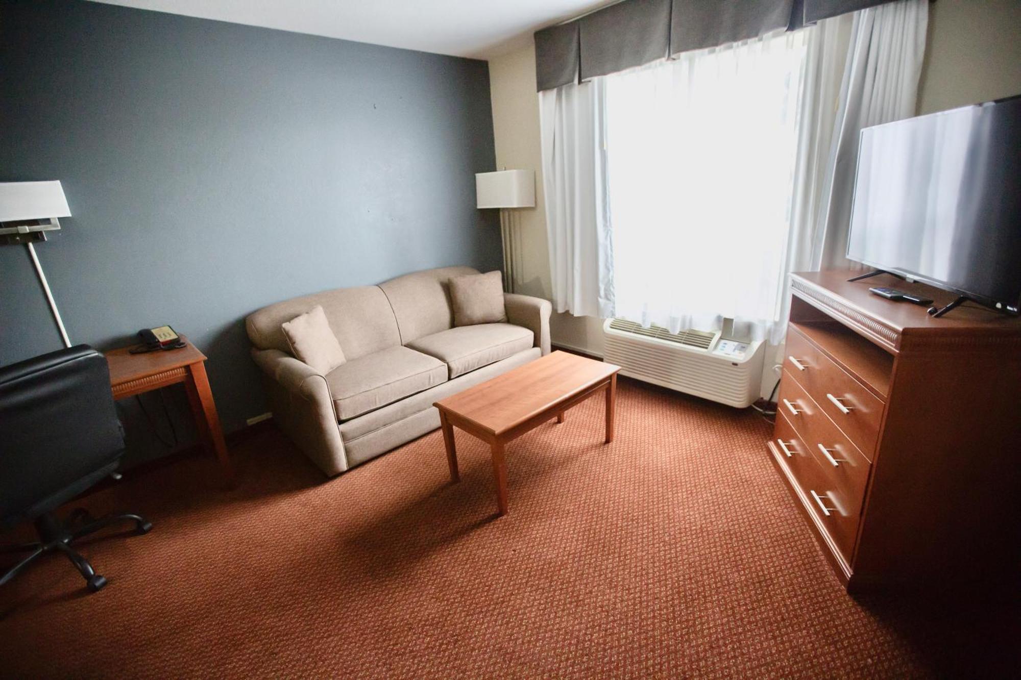 Super 8 By Wyndham Whitecourt Exterior foto